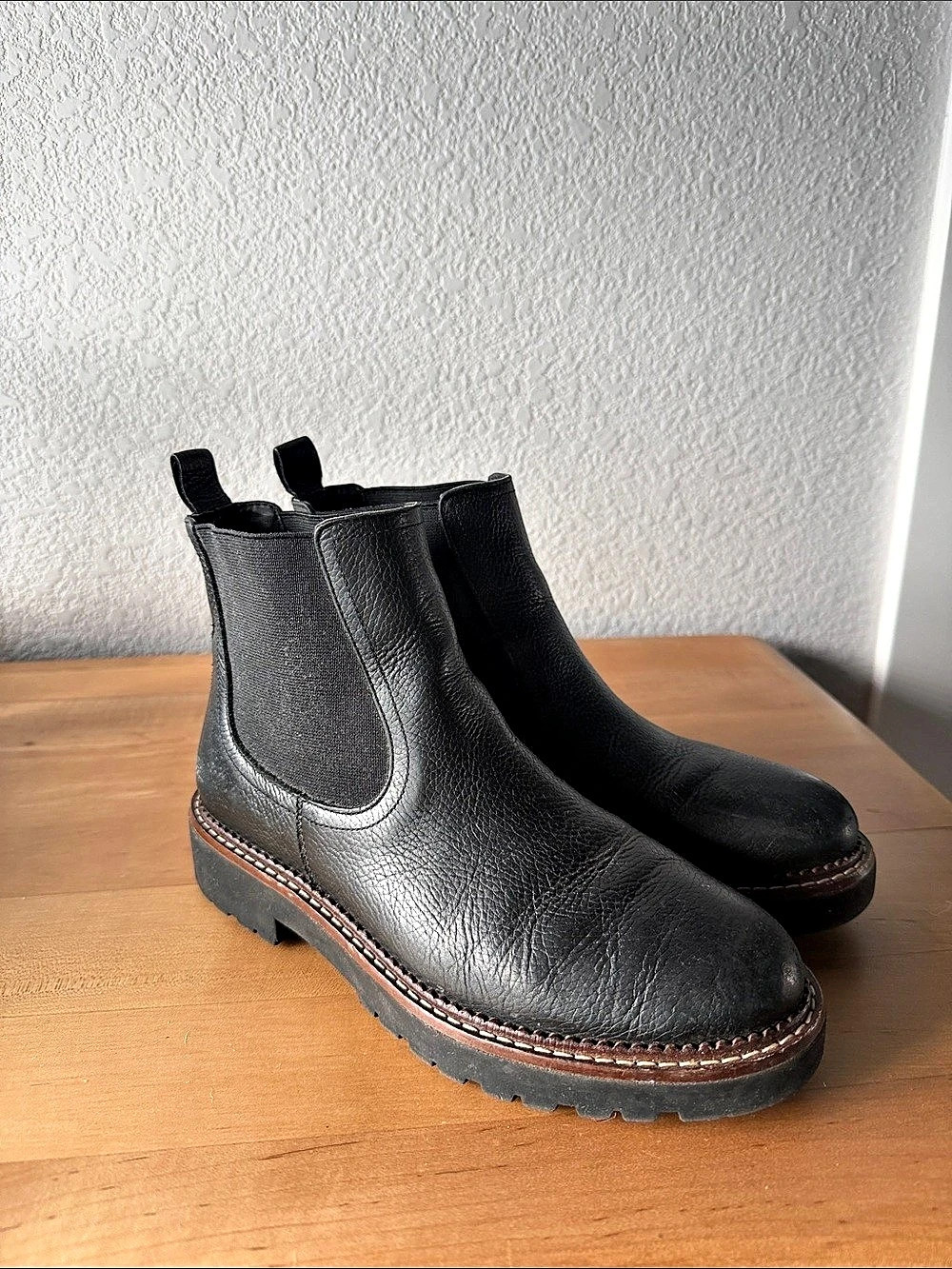 Caslon Leather Chelsea Boots Black US 7.5 Like New
